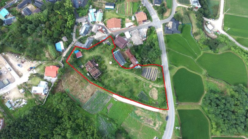 구례군 산동면 수락폭포 입구 자연과 같은 전원주택 매매합니다.